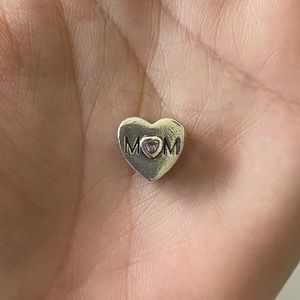 🎉24 hour sale 🎉Mom heart Pandora charm